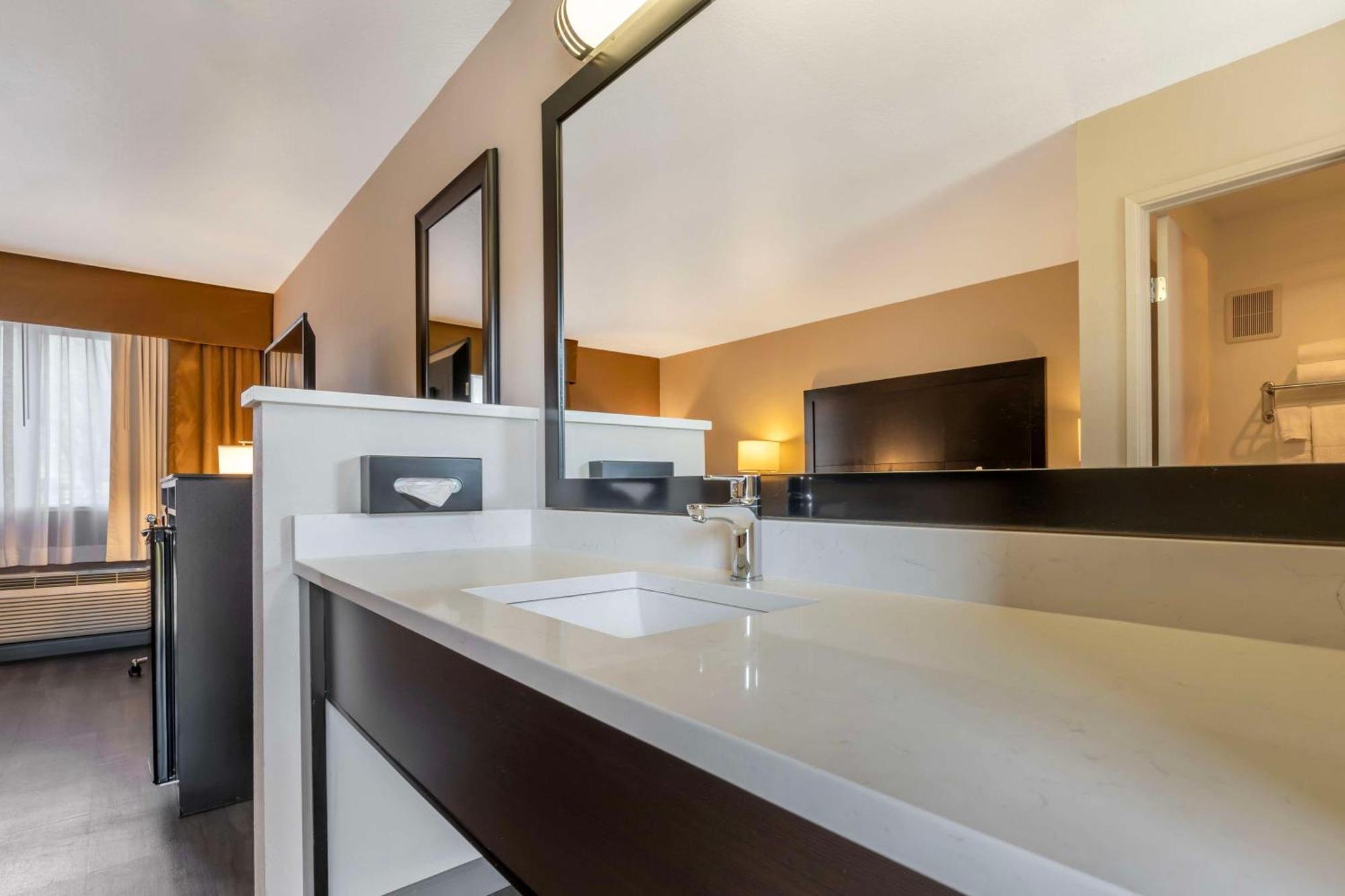Western Of Hotel 3*